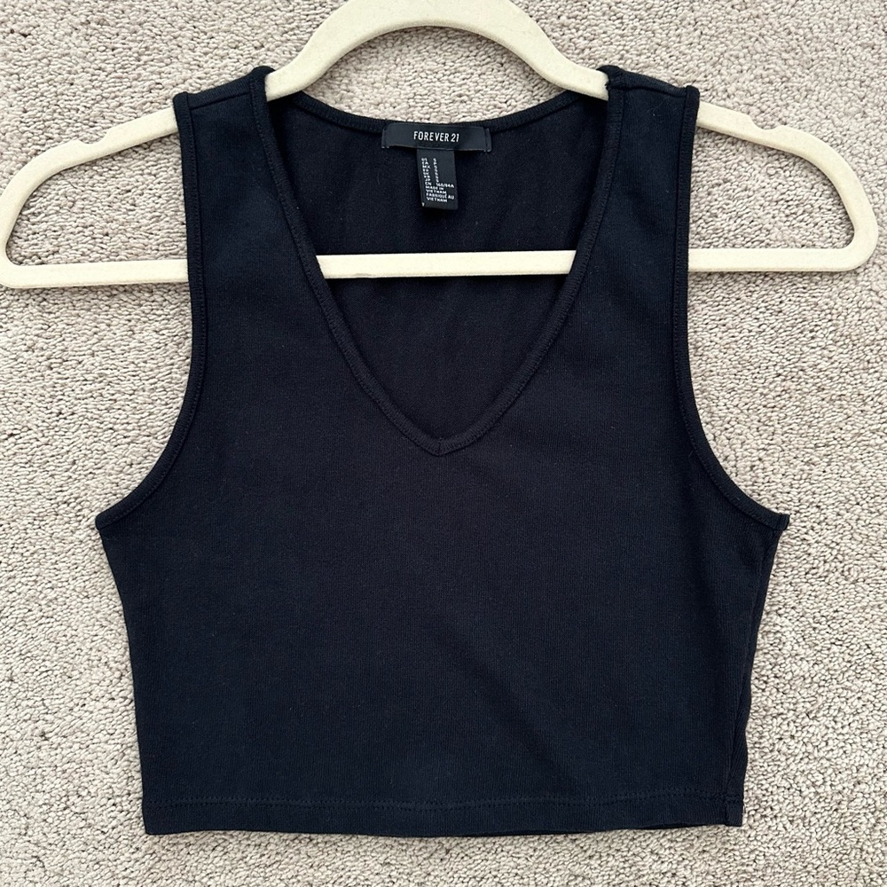 V-Neck Crop Top / Black Sleeveless Tank Top / Layering Tank